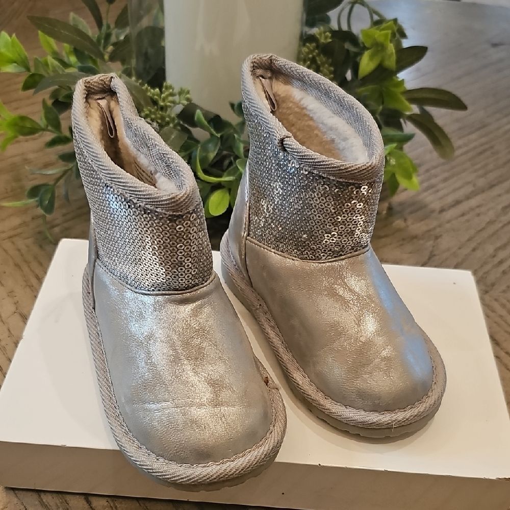 Silver Sequin Kids Boots Size 6